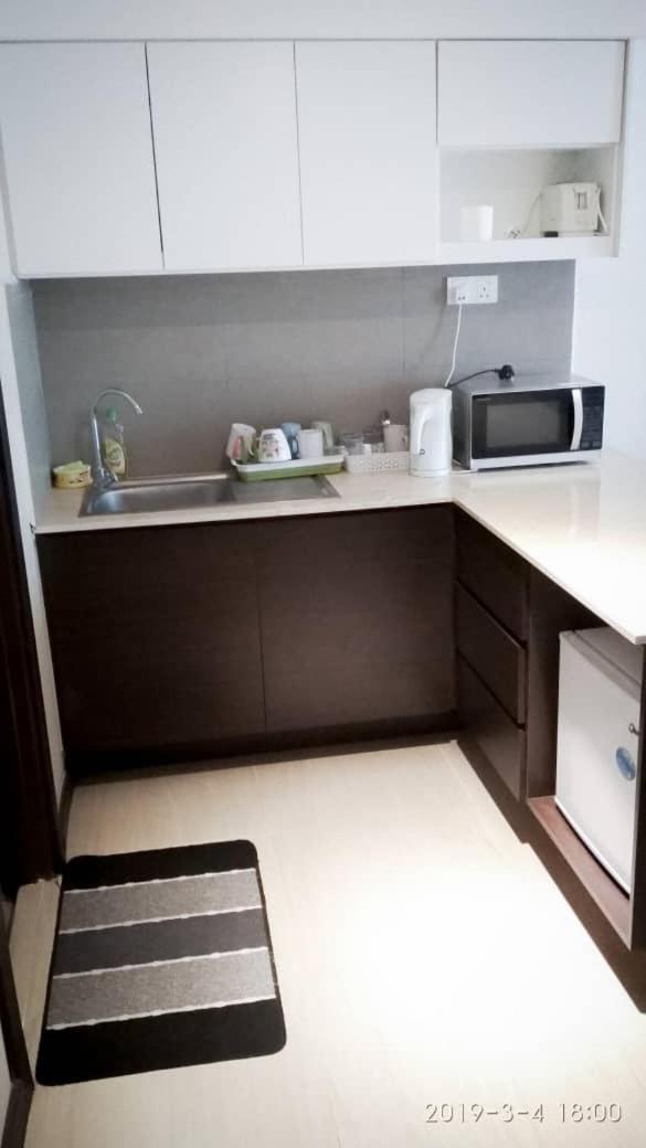Berkat Studio Hotel Kota Bharu Esterno foto